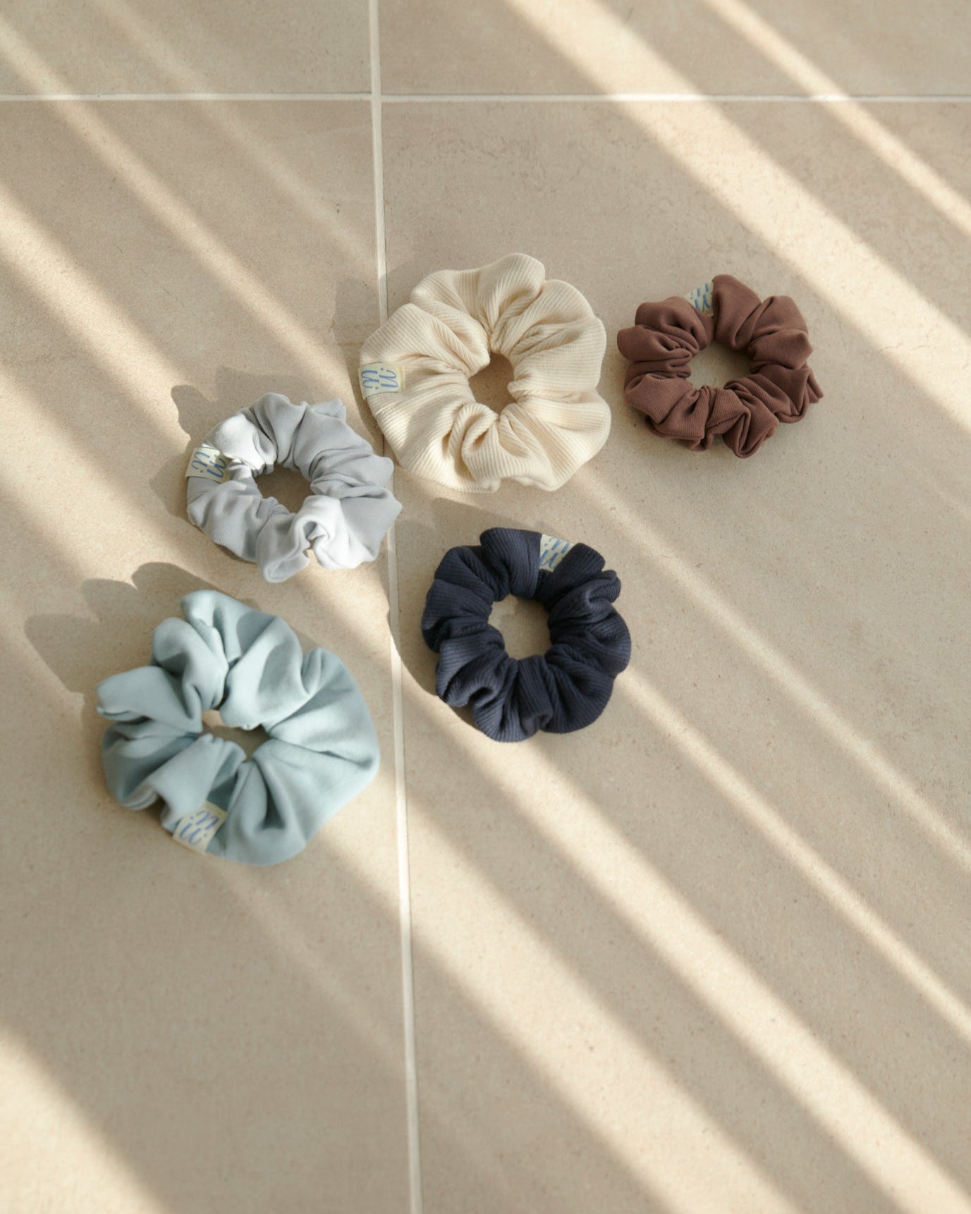 SCRUNCHIE <M>