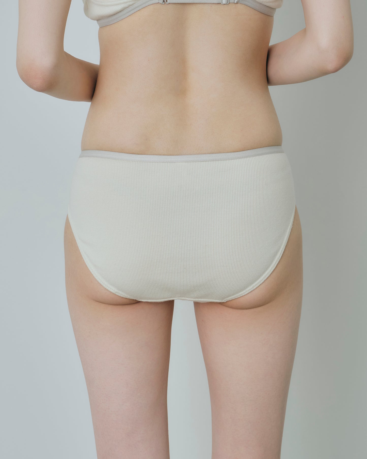 DAILY RIB SHORTS