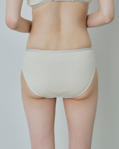 DAILY RIB SHORTS